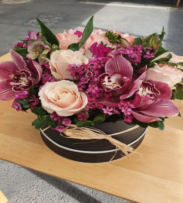 Rose & Cymbidium Orchid Hat Box